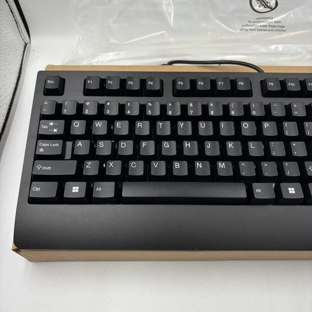 Lenovo Traditional USB Keyboard Black Wired Full Size 104-Key PC Desktop Windows